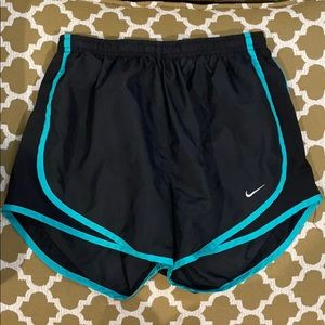 Nike tempo athletic shorts